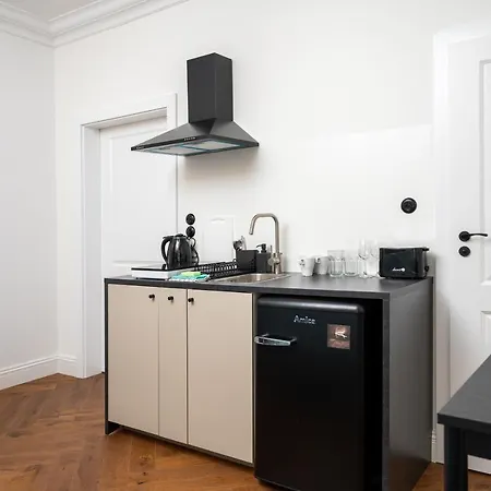 Metro Wilenski #2 By Bookinghost *