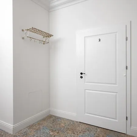 Metro Wilenski #2 By Bookinghost